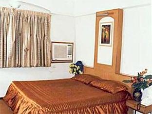 فندق إيدن أحمد أباد المظهر الخارجي الصورة